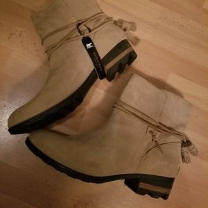 SOREL Farah bootie - waterproof!